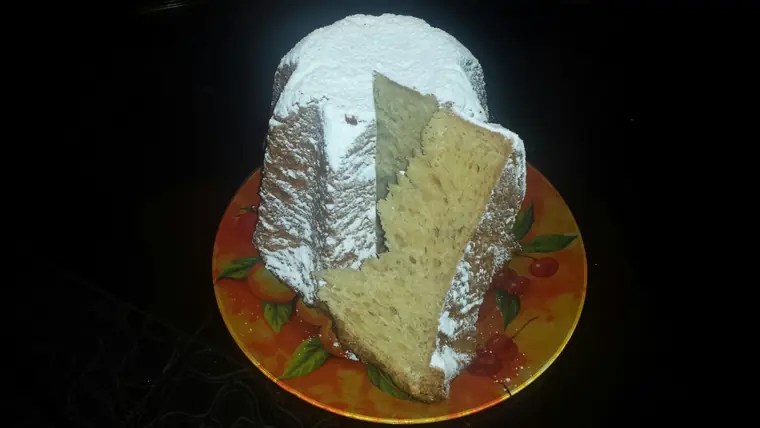 Soft pandoro with sourdough