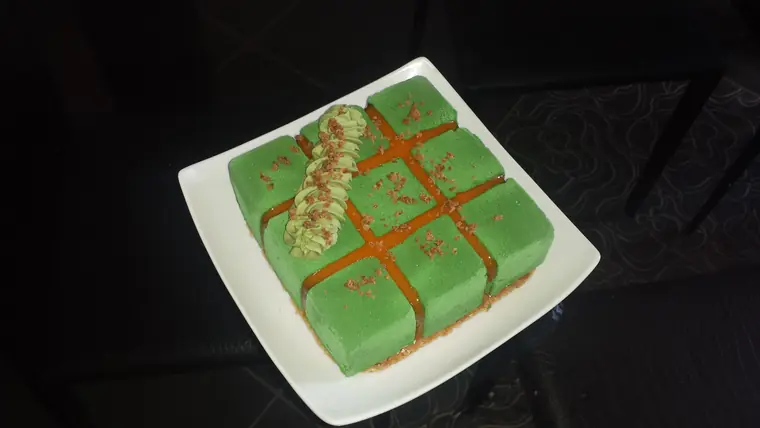 Ricotta and pistachio mousse cake 3